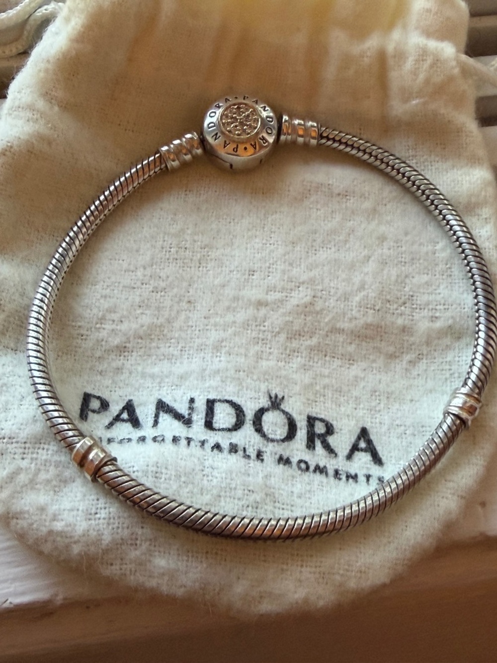 Pandora Signature Snake Bracelet with solid 14k gold and cz - 19cm length - Picture 8 of 12